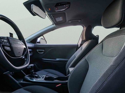 Certified 2025 Kia K4 FWD image 9