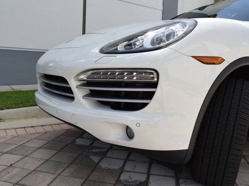 Used 2014 Porsche Cayenne Diesel Platinum Edition AWD/4WD image 14