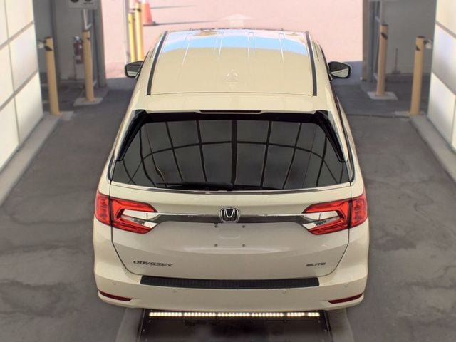 Used 2018 Honda Odyssey Elite image 6
