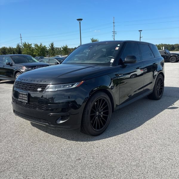 Used 2025 Land Rover Range Rover Sport SE AWD/4WD image 29