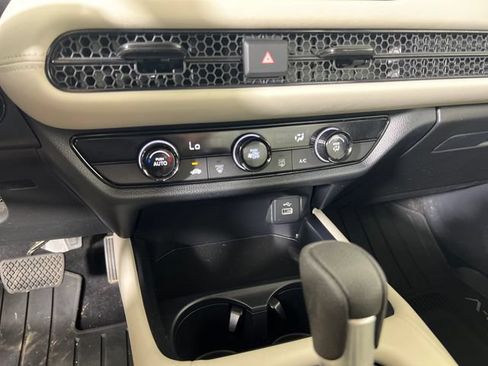Used 2024 Honda HR-V LX image 19