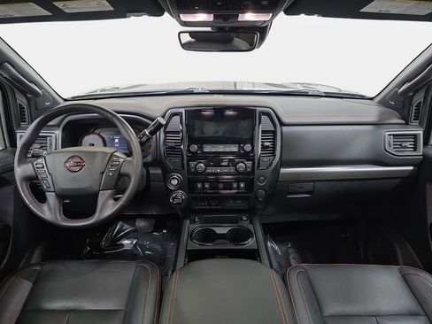 Used 2023 Nissan Titan PRO-4X w/ Pro-4x Convenience Package AWD/4WD image 10