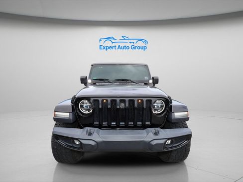 Used 2020 Jeep Wrangler Unlimited Sahara AWD/4WD image 8