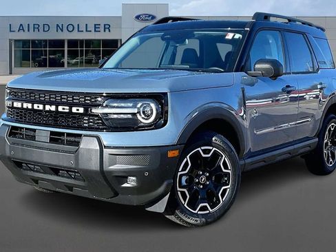 New 2025 Ford Bronco Sport Outer Banks w/ Outer Banks Tech Package+ AWD/4WD image 1