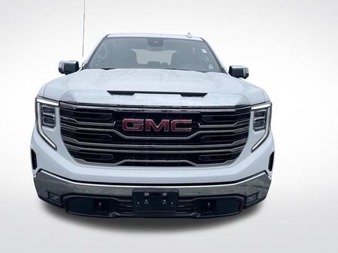 Used 2025 GMC Sierra 1500 SLT AWD/4WD image 9