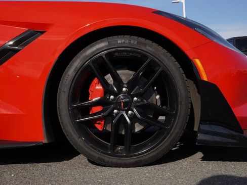 Used 2019 Chevrolet Corvette Stingray Coupe w/ 1LT image 10