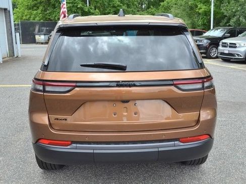 New 2026 Jeep Grand Cherokee Limited AWD/4WD image 7