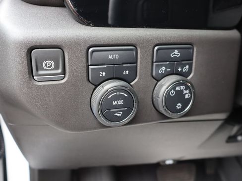 Used 2024 Chevrolet Silverado 1500 LT AWD/4WD image 13