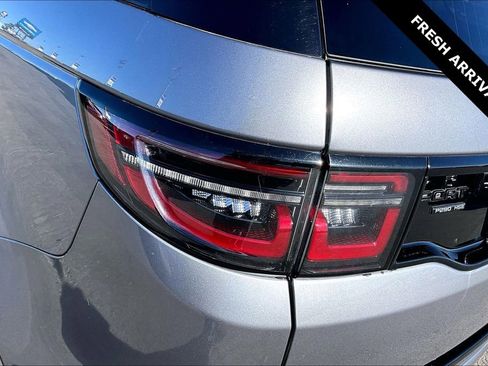 Used 2020 Land Rover Discovery Sport HSE R-Dynamic image 22
