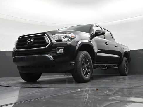 Used 2023 Toyota Tacoma SR5 w/ Technology Package AWD/4WD image 20