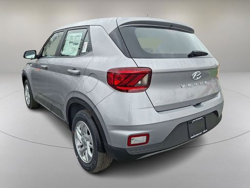 New 2026 Hyundai Venue SE image 5