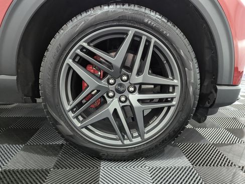 Used 2025 Ford Explorer ST-Line w/ Premium Package image 6