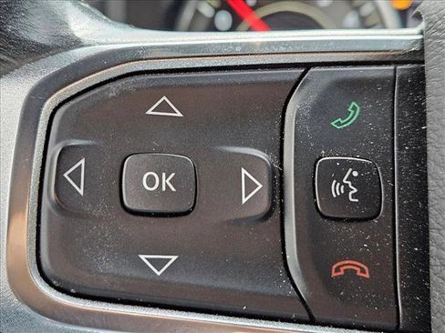 Used 2019 RAM 1500 Laramie w/ Sport Appearance Package AWD/4WD image 18