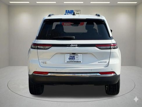 Used 2023 Jeep Grand Cherokee Limited image 8