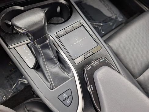 Used 2019 Lexus UX 250h w/ Accessory Package 2 AWD/4WD image 23