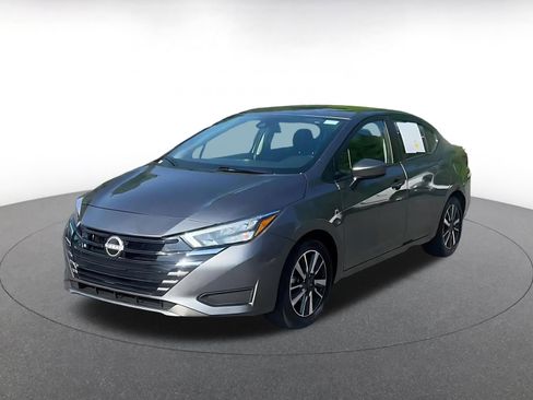 Used 2025 Nissan Versa SV FWD image 7