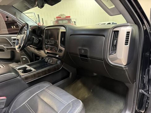 Used 2016 GMC Sierra 1500 Denali w/ Enhanced Driver Alert Package AWD/4WD image 39