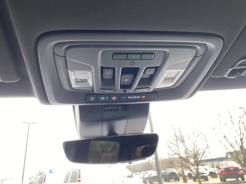 Used 2022 Chevrolet Silverado 1500 High Country w/ High Country Premium Package image 34