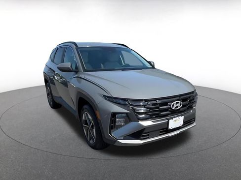 Used 2025 Hyundai Tucson SEL image 3