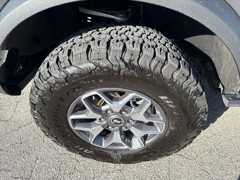 Certified 2025 Ford Bronco Badlands image 12