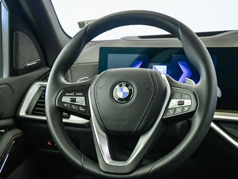 Used 2026 BMW X5 xDrive40i w/ Premium Package AWD/4WD image 13