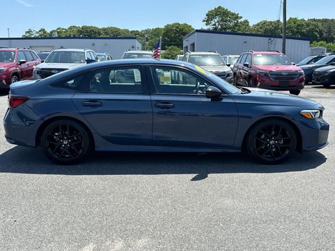 Used 2025 Honda Civic Sport image 8