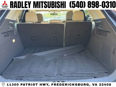 Used 2023 Lincoln Nautilus Reserve w/ Equipment Group 201A FWD image 12