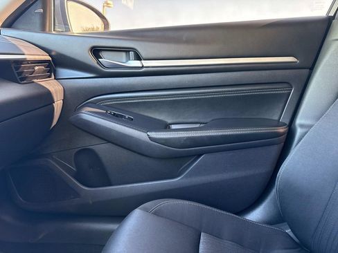 Used 2019 Nissan Altima 2.5 SV image 27