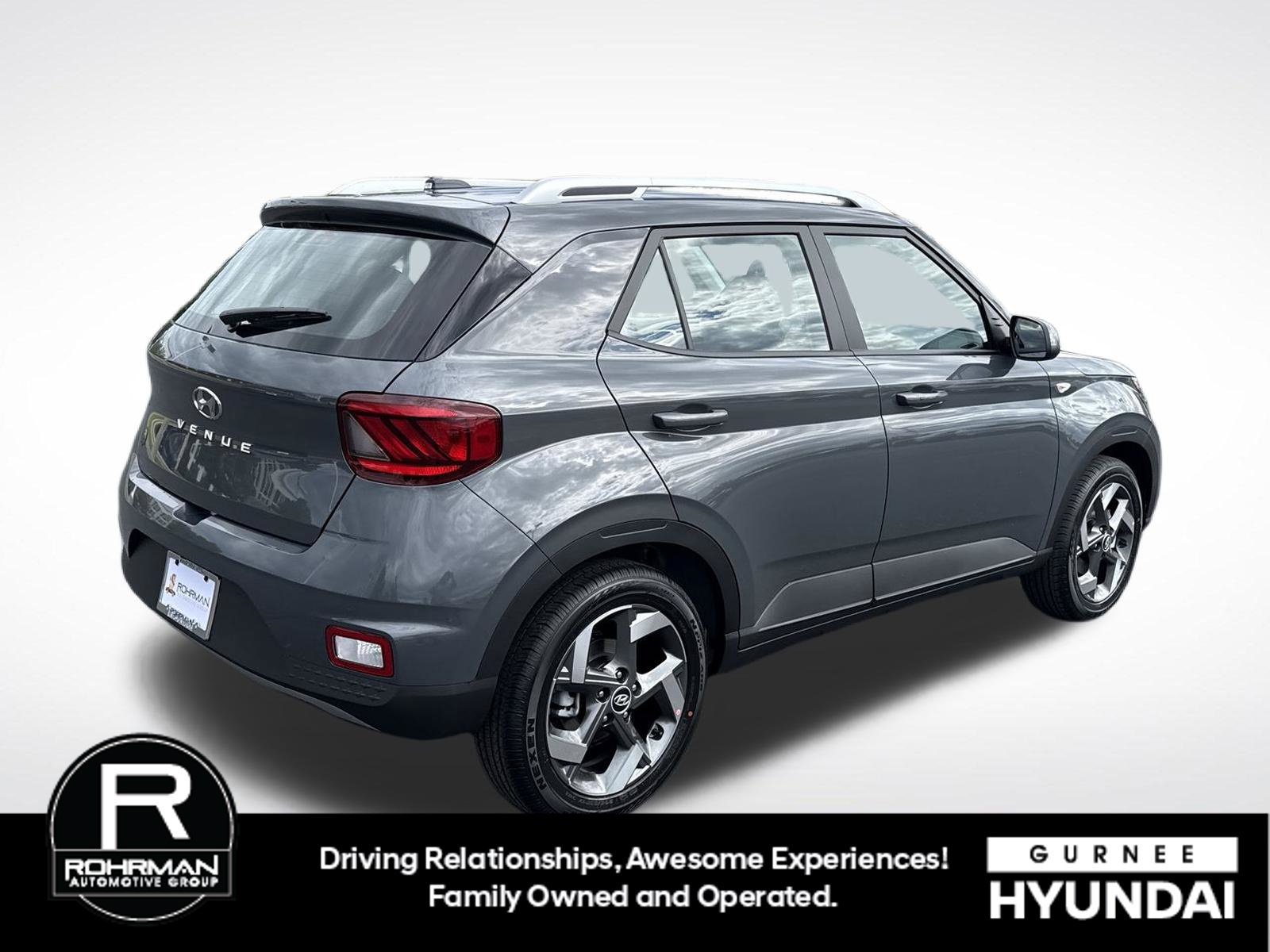 Used 2026 Hyundai Venue SEL FWD image 10