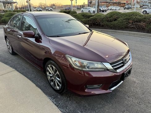Used 2013 Honda Accord Sport image 3