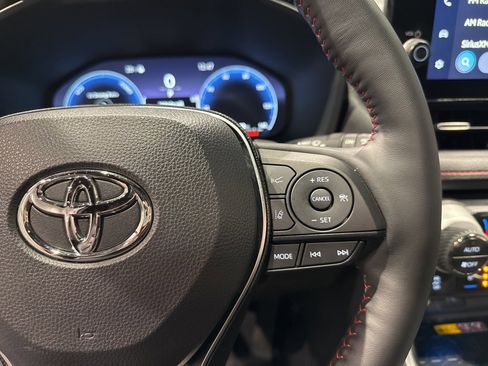 Used 2025 Toyota RAV4 XSE image 27