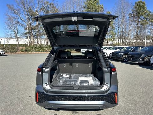 New 2026 Volkswagen Tiguan SE R-Line image 36