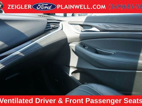 Used 2022 Buick Enclave Avenir w/ Avenir Technology Package AWD/4WD image 33
