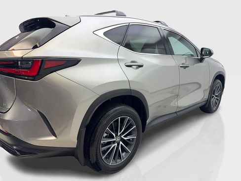 Used 2024 Lexus NX 250 FWD image 13