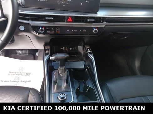 Certified 2024 Kia Sorento S image 13