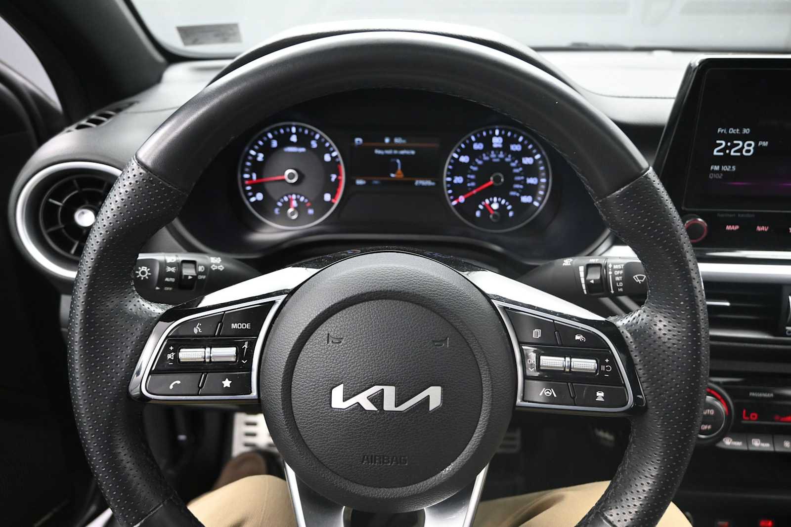 Used 2023 Kia Forte GT-Line w/ GT-Line Premium Package FWD image 13