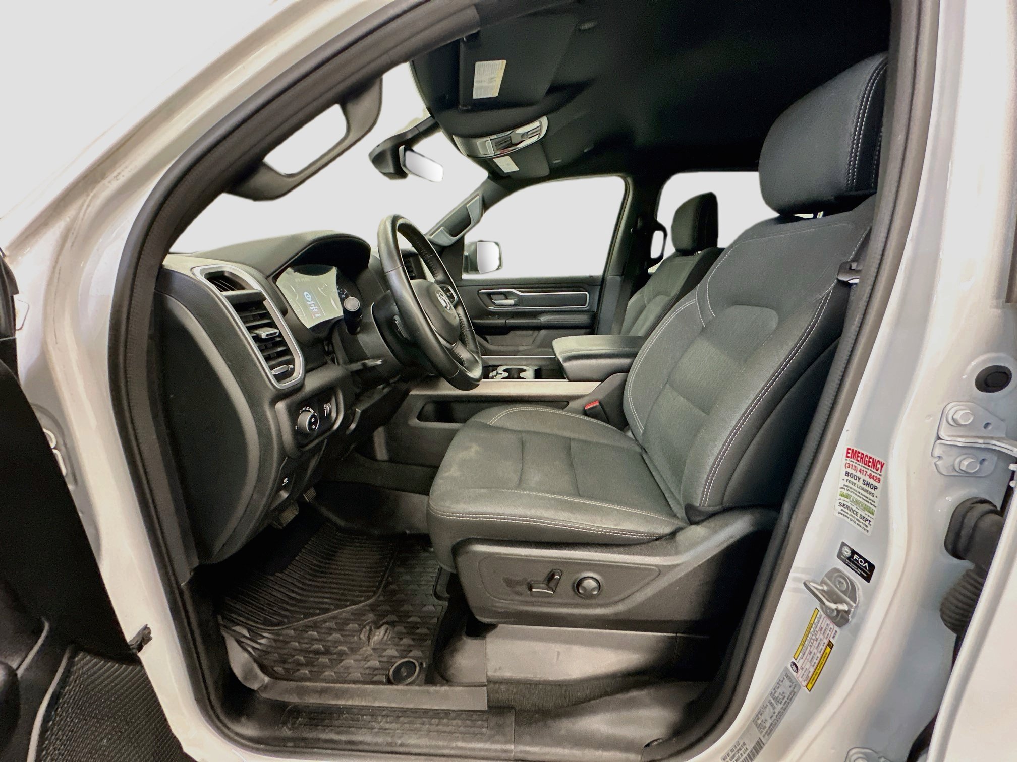 Used 2023 RAM 1500 Big Horn AWD/4WD image 13