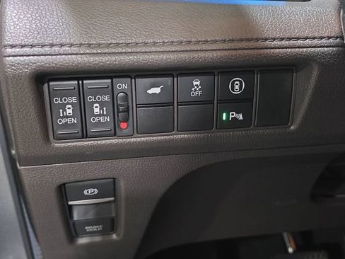 Used 2024 Honda Odyssey Touring image 25