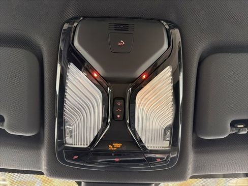 Certified 2023 BMW X6 xDrive40i w/ Executive Package image 28