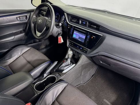 Used 2017 Toyota Corolla L image 35