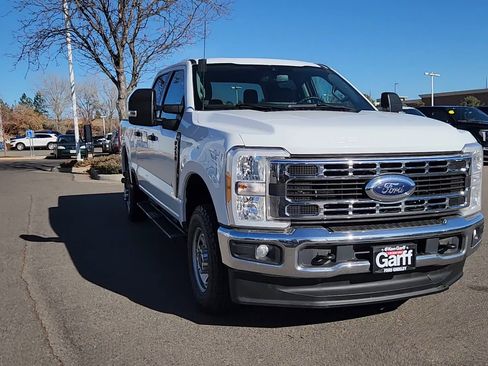 Used 2023 Ford F250 XLT w/ FX4 Off-Road Package image 4