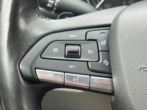 Certified 2023 Cadillac XT4 Premium Luxury w/ Cold Weather Package AWD/4WD image 19