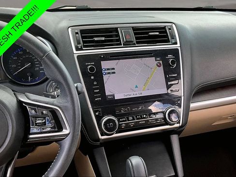 Used 2019 Subaru Outback 2.5i Limited AWD/4WD image 9