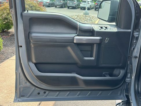 Used 2020 Ford F150 XLT w/ Equipment Group 302A Luxury AWD/4WD image 13