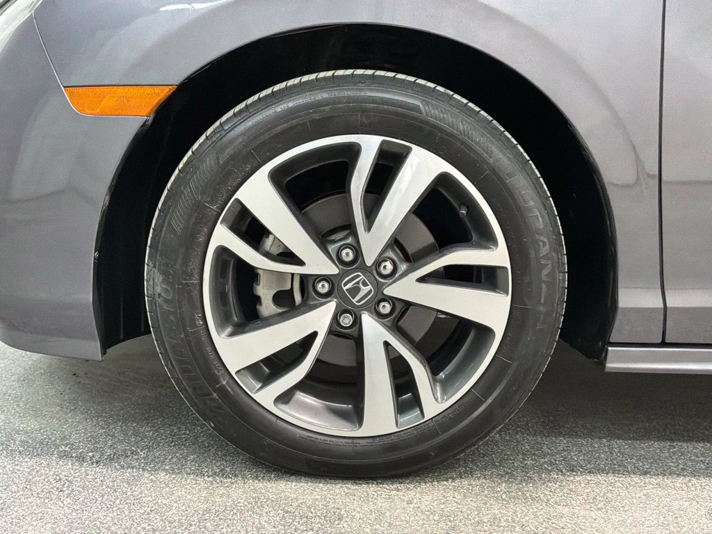 Certified 2024 Honda Odyssey Touring image 35
