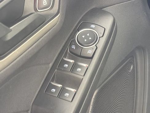 Used 2022 Ford Escape SE w/ SE Sport Appearance Package FWD image 15