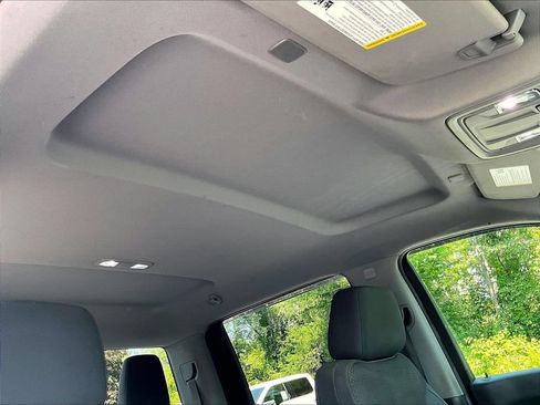 Used 2019 Chevrolet Silverado 1500 Custom Trail Boss w/ Custom Convenience Package AWD/4WD image 22