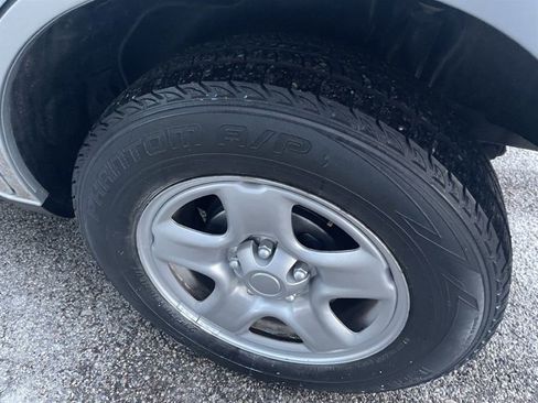 Used 2002 Toyota RAV4 LE image 22