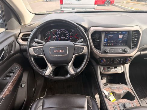 Used 2020 GMC Acadia Denali w/ Denali Ultimate Package AWD/4WD image 5