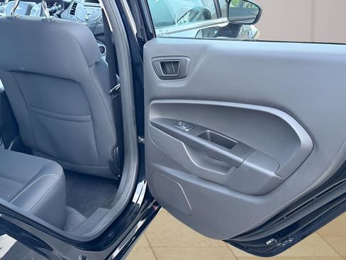 Used 2019 Ford Fiesta SE FWD image 27
